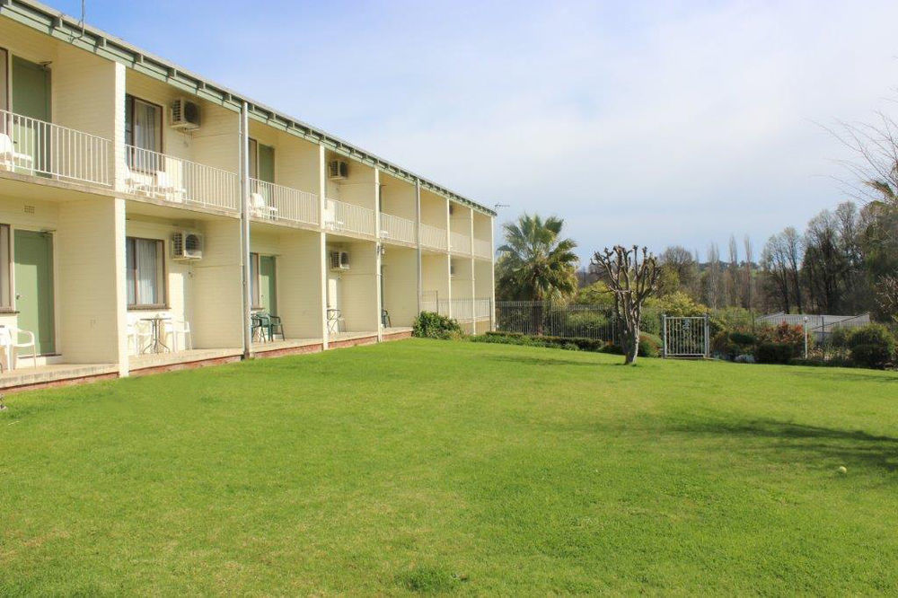 Harriet House Tumut Μοτέλ Εξωτερικό φωτογραφία