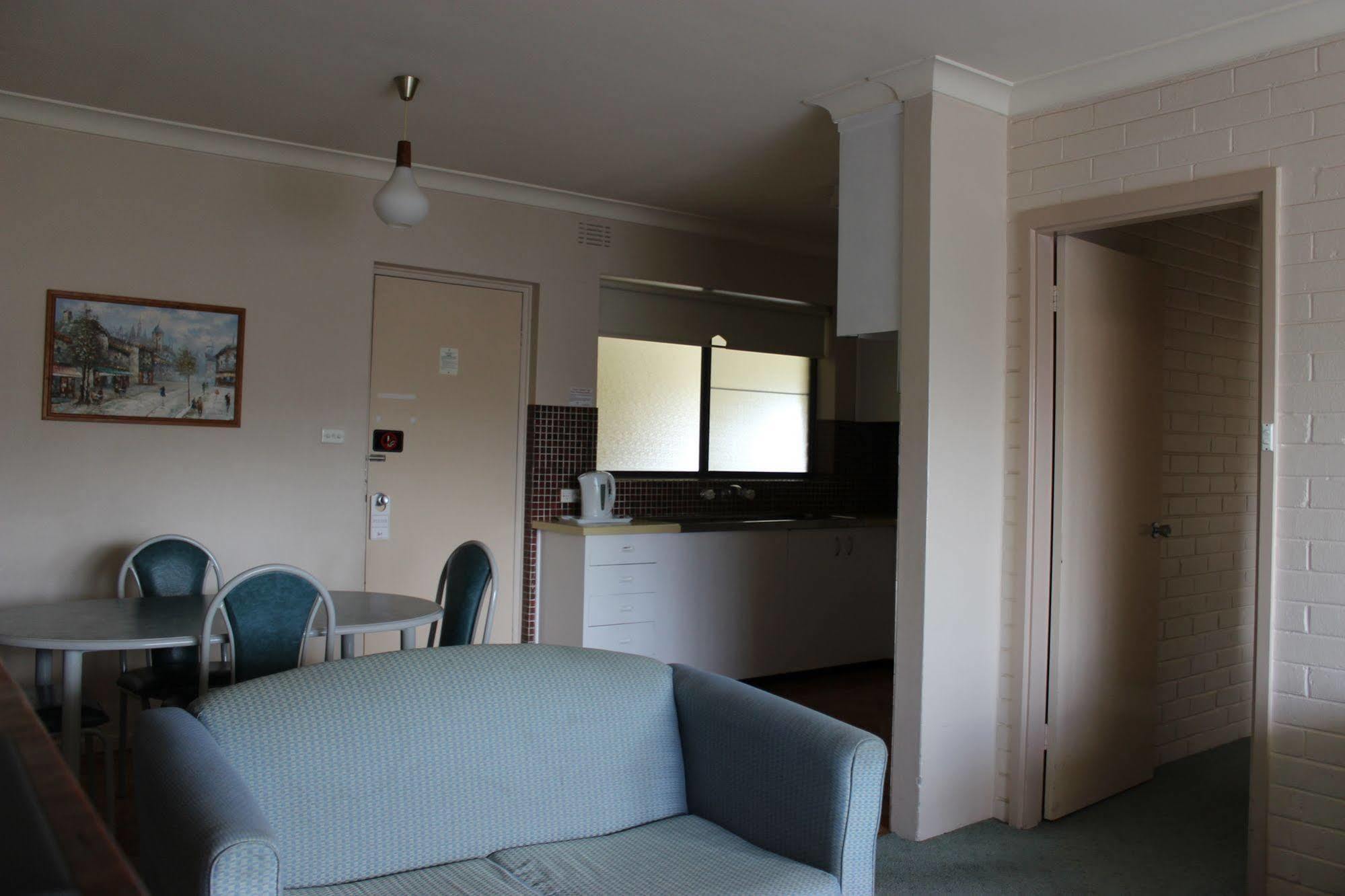 Harriet House Tumut Μοτέλ Εξωτερικό φωτογραφία